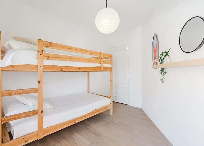House ,1 Min To Beach, Brand New