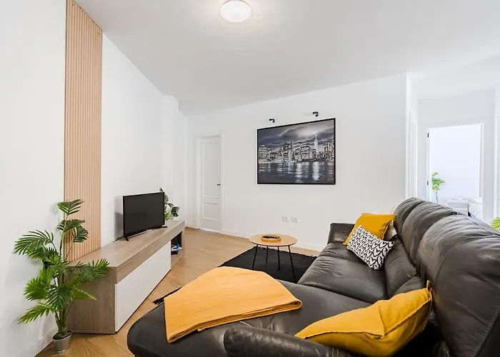 Апартаменты House ,1 Min To Beach, Brand New Эль-Медано