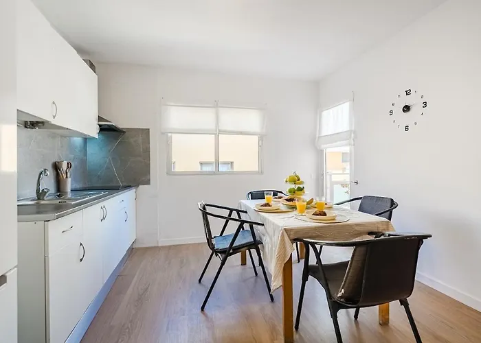 House ,1 Min To Beach, Brand New Lejlighed